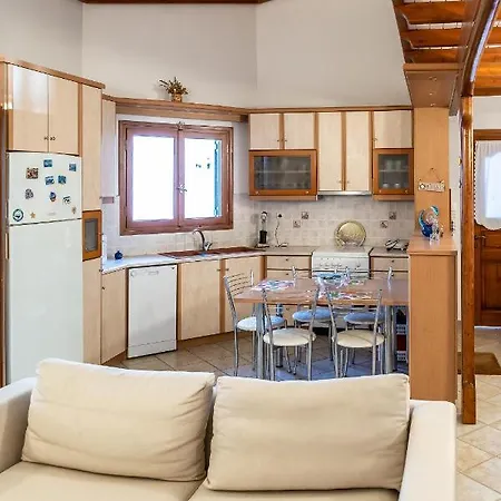 παπαδογιαννόπουλος House Σπίτι διακοπών Αίγιο