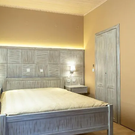 Papadogiannopoulos House בית נופש איגיו