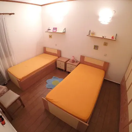 Papadogiannopoulos House בית נופש *