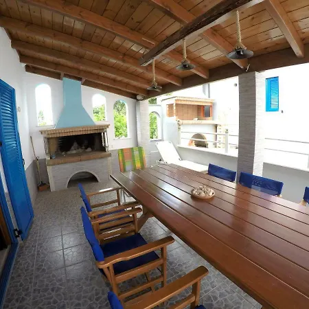 Papadogiannopoulos House בית נופש *