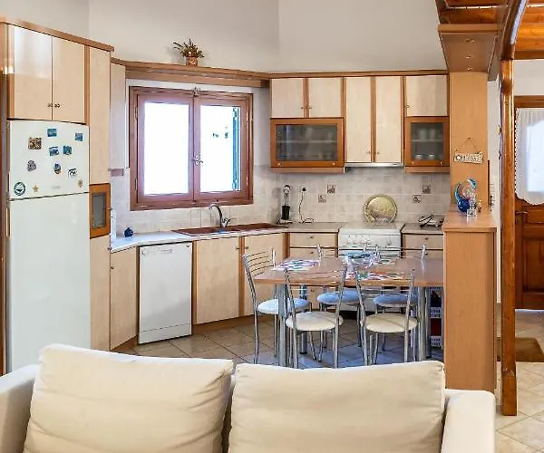 Papadogiannopoulos House 別荘 エギオ