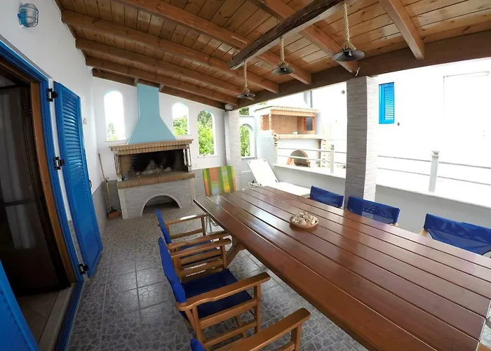 Papadogiannopoulos House Casa de Férias *